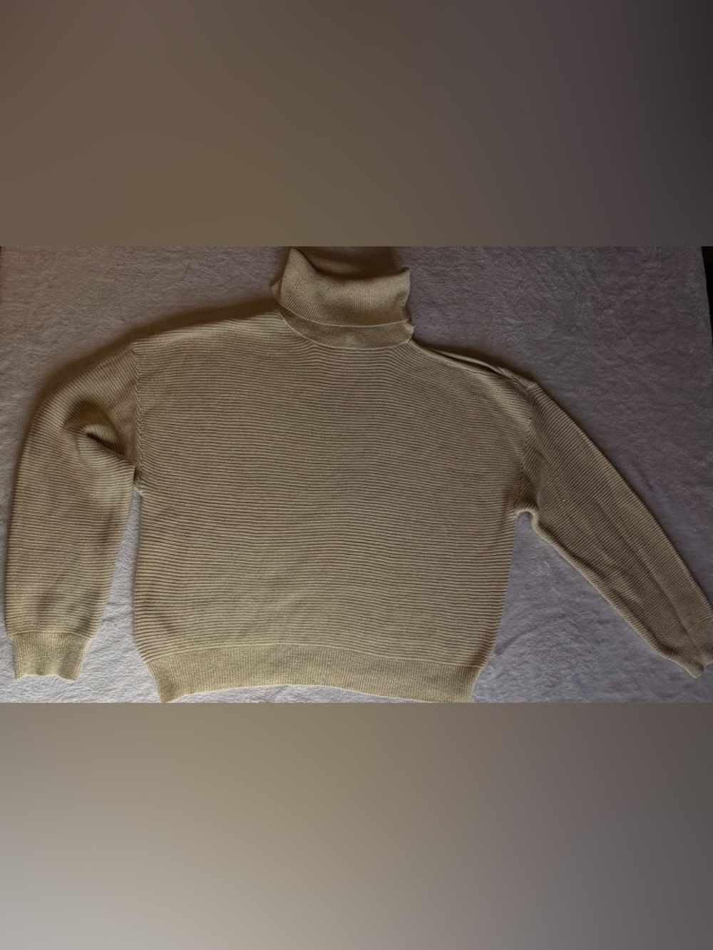 BCBG Generation Cream Ribbed Turtleneck Sweater Size M